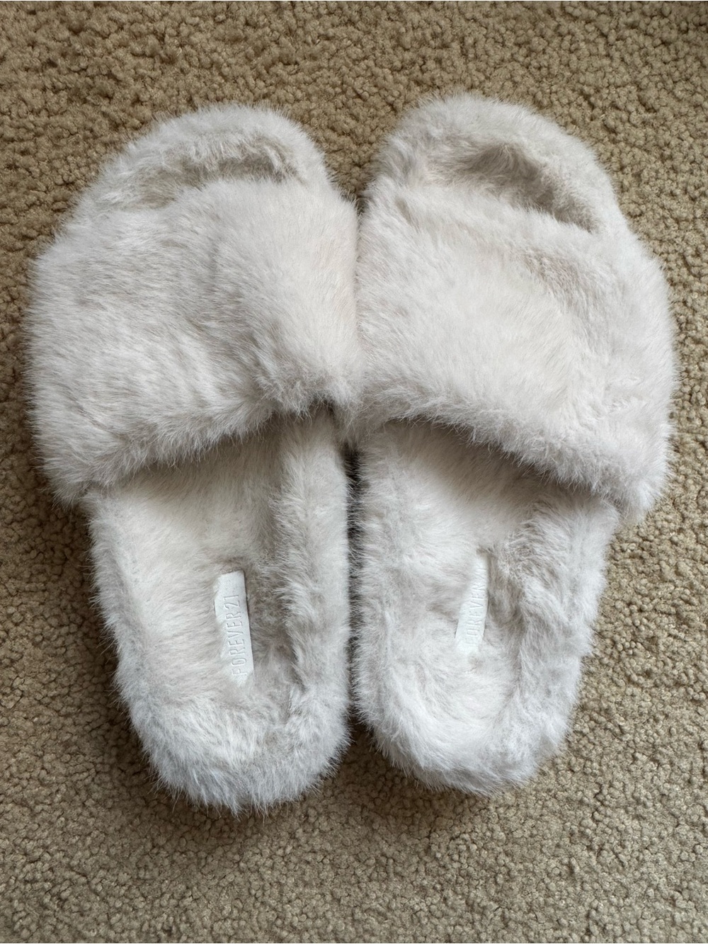 Forever 21 Plush Faux-Fur Slide Slippers in Light Cream